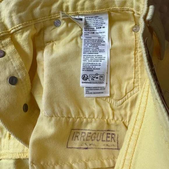 Levi’s Shorts - Picture 4 of 4